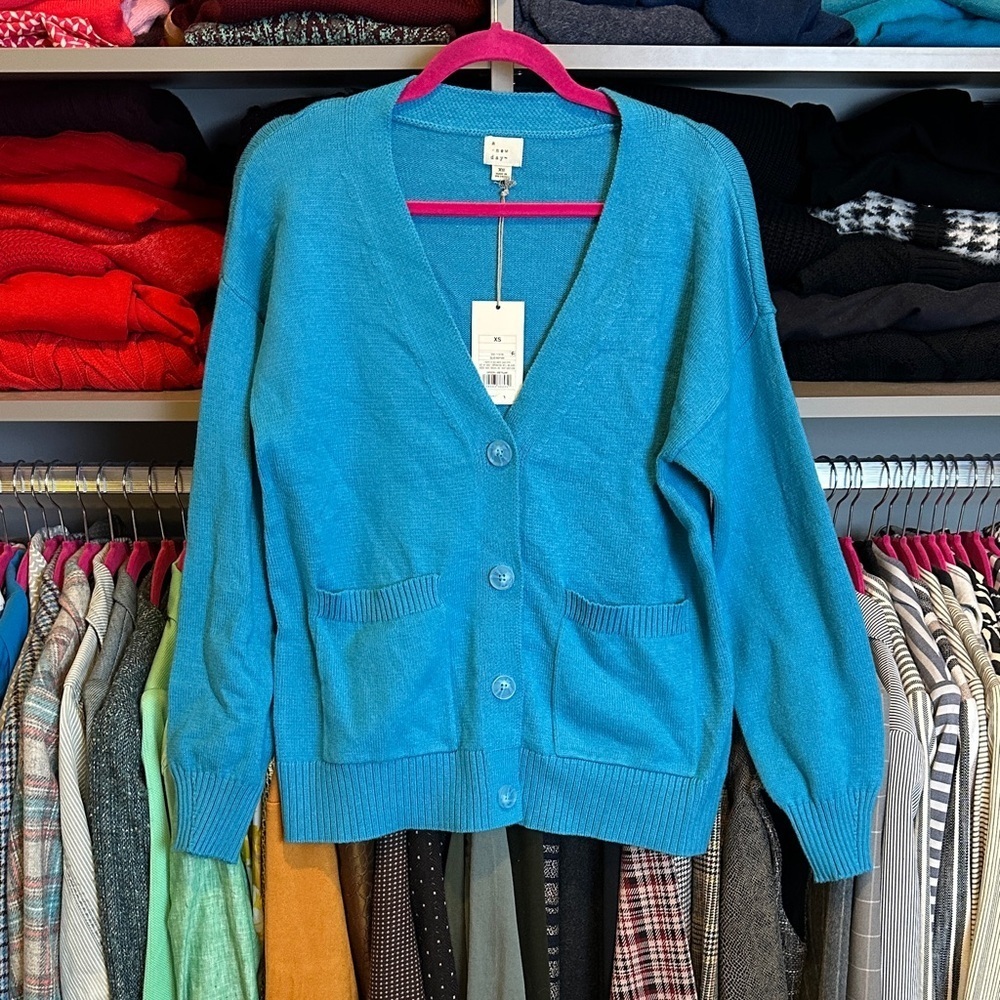 A New Day turquoise long sleeve v neck button front closure cardigan size XS NWT
